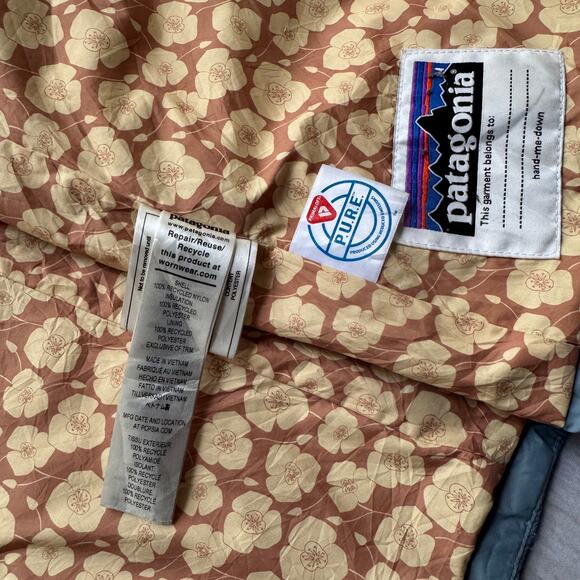 Patagonia Girls Nano Puff Primaloft Jacket Size L (12) Diamond Quilted #68006 - Picture 9 of 9